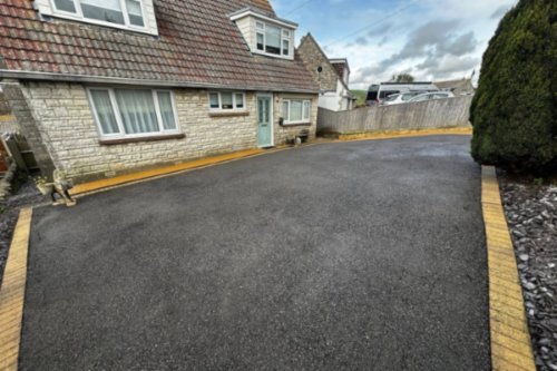 Tarmac driveway clean